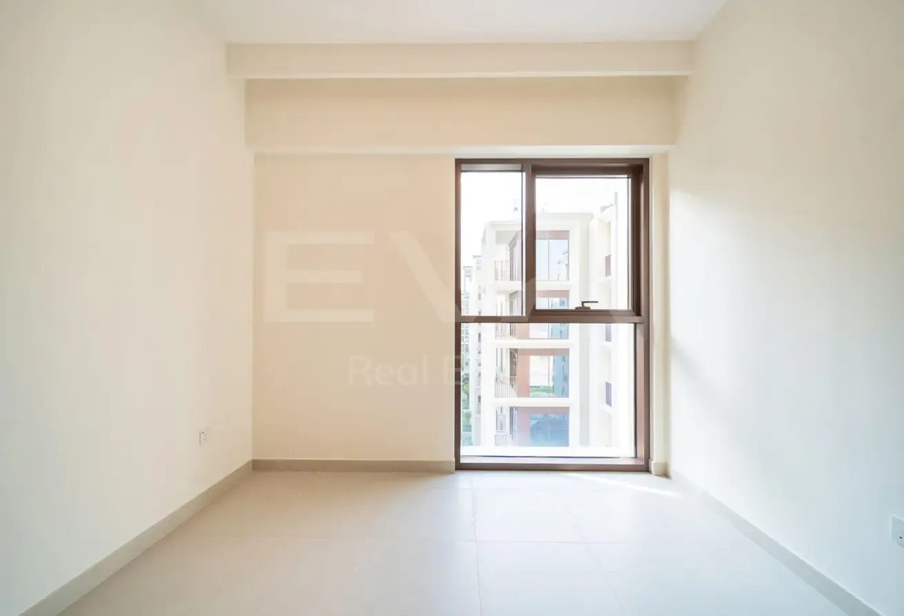 COMMUNITY VIEW | VACANT AND READY | UNFURNISHED