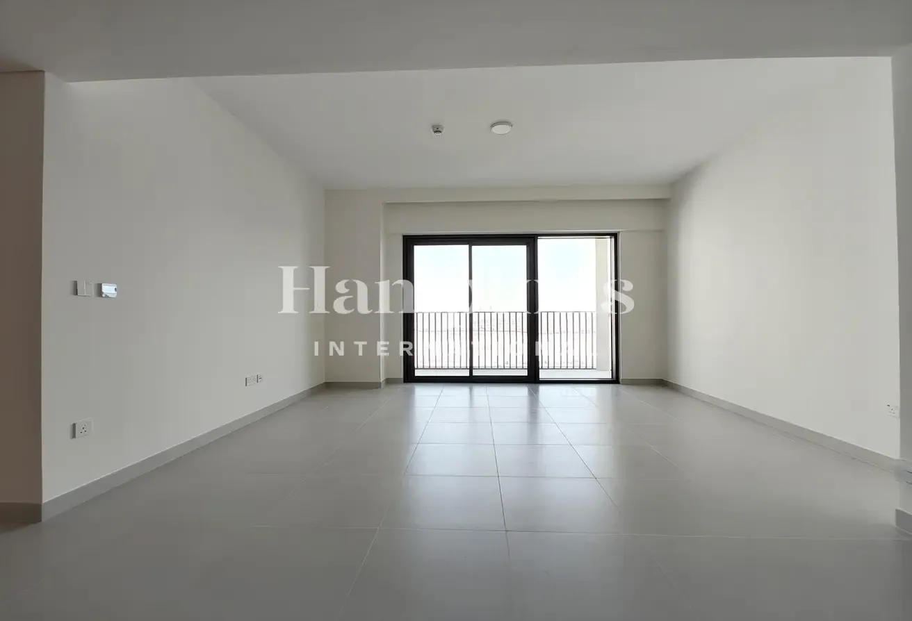 Brand New | Top Floor | Multiple Cheques