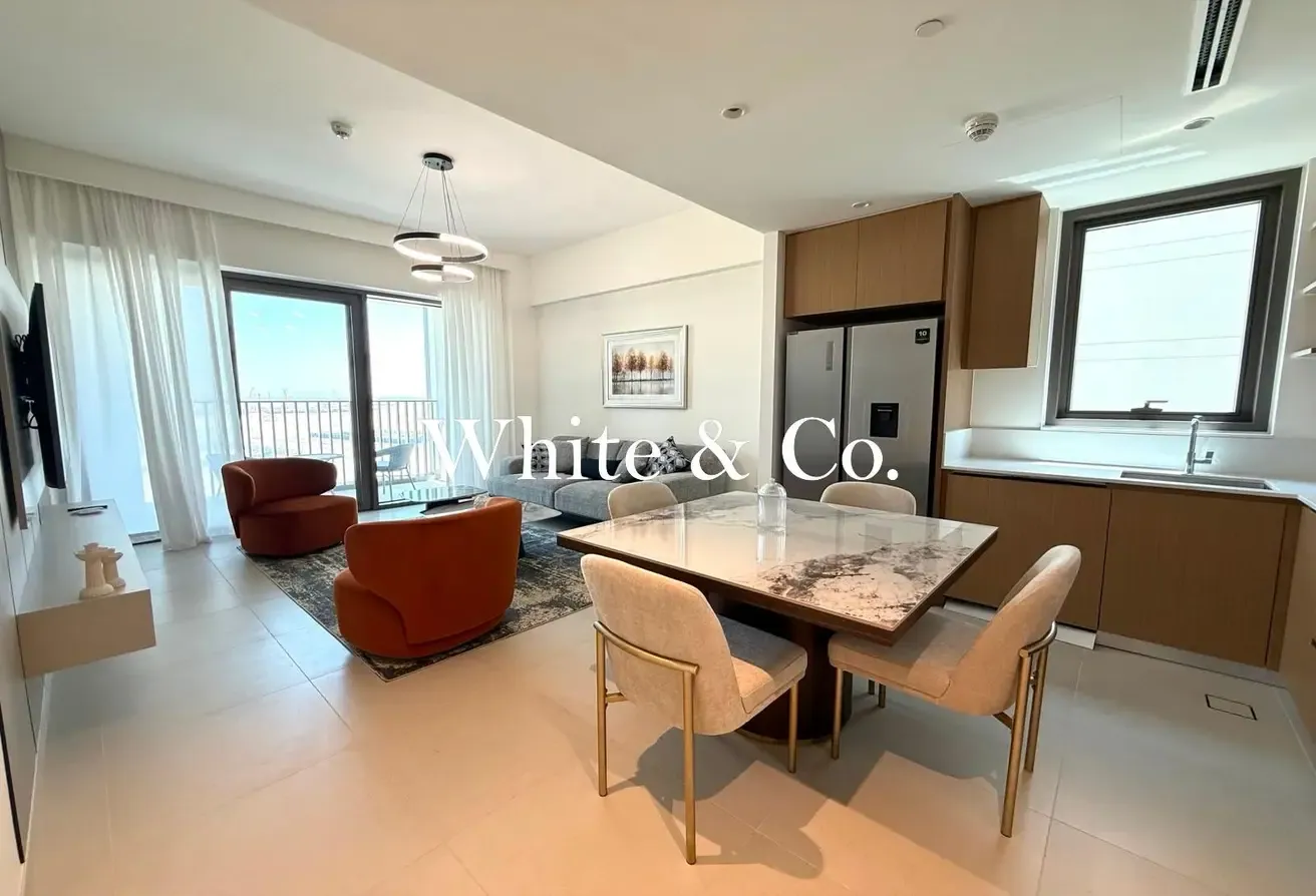 Fully Upgraded | Stunning Interior | 2 Bed