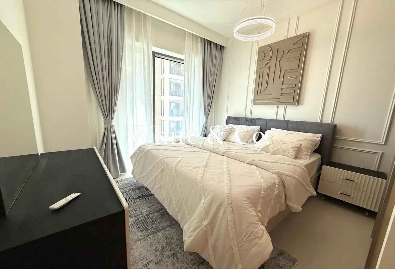 Fully Upgraded | Stunning Interior | 2 Bed