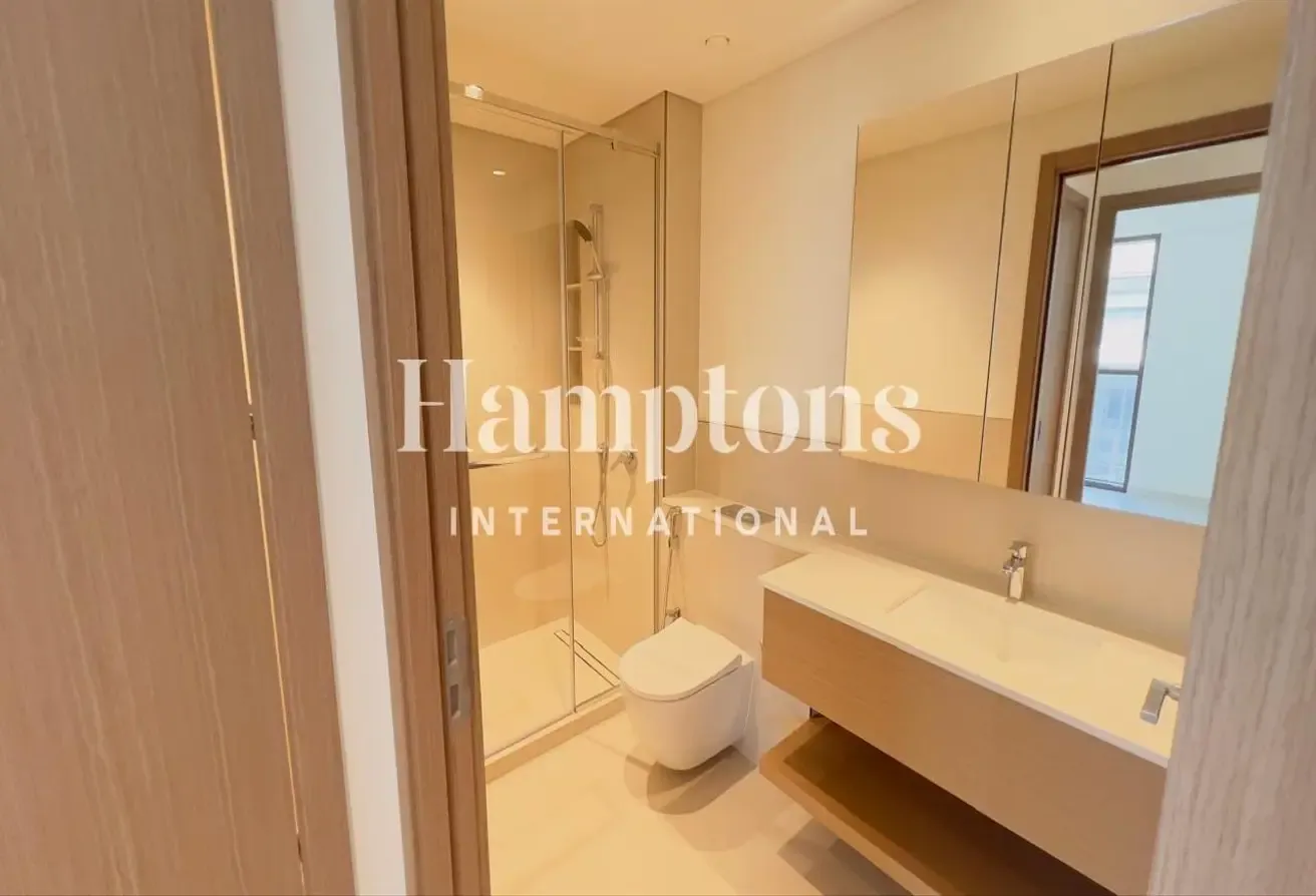 Brand New | High Floor | Vacant | Lagoon Access