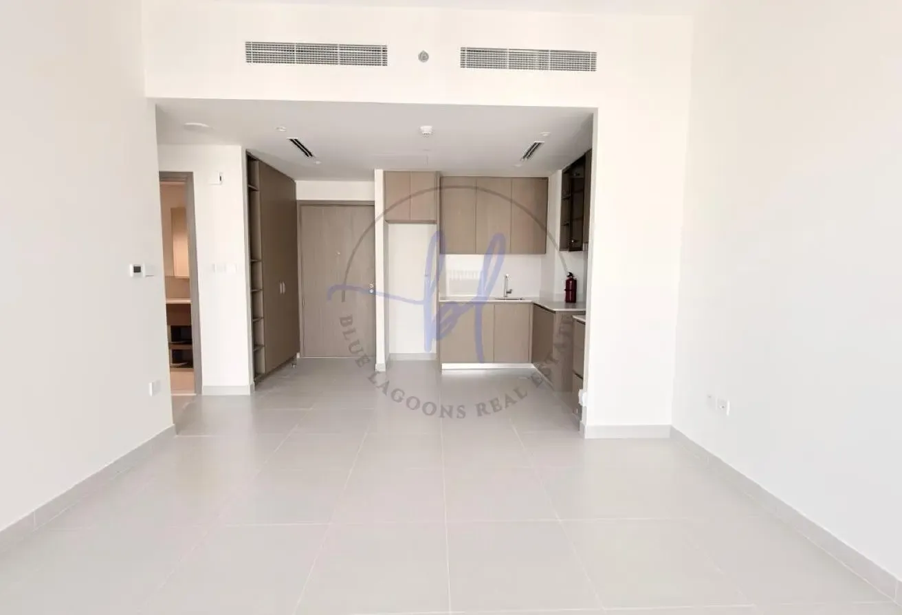 Spacious and Modern Vibe| Brand New| Ready Move In