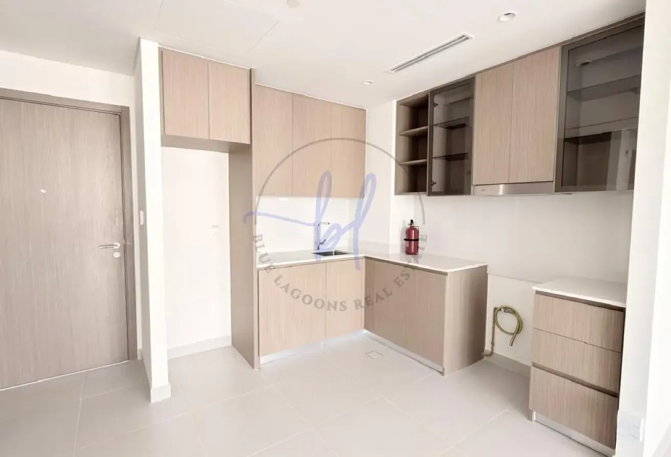 Spacious and Modern Vibe| Brand New| Ready Move In