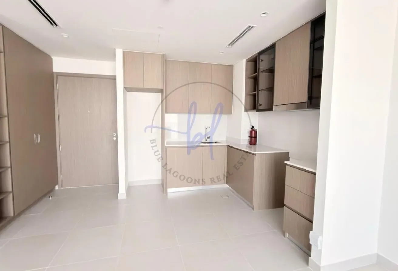 Spacious and Modern Vibe| Brand New| Ready Move In