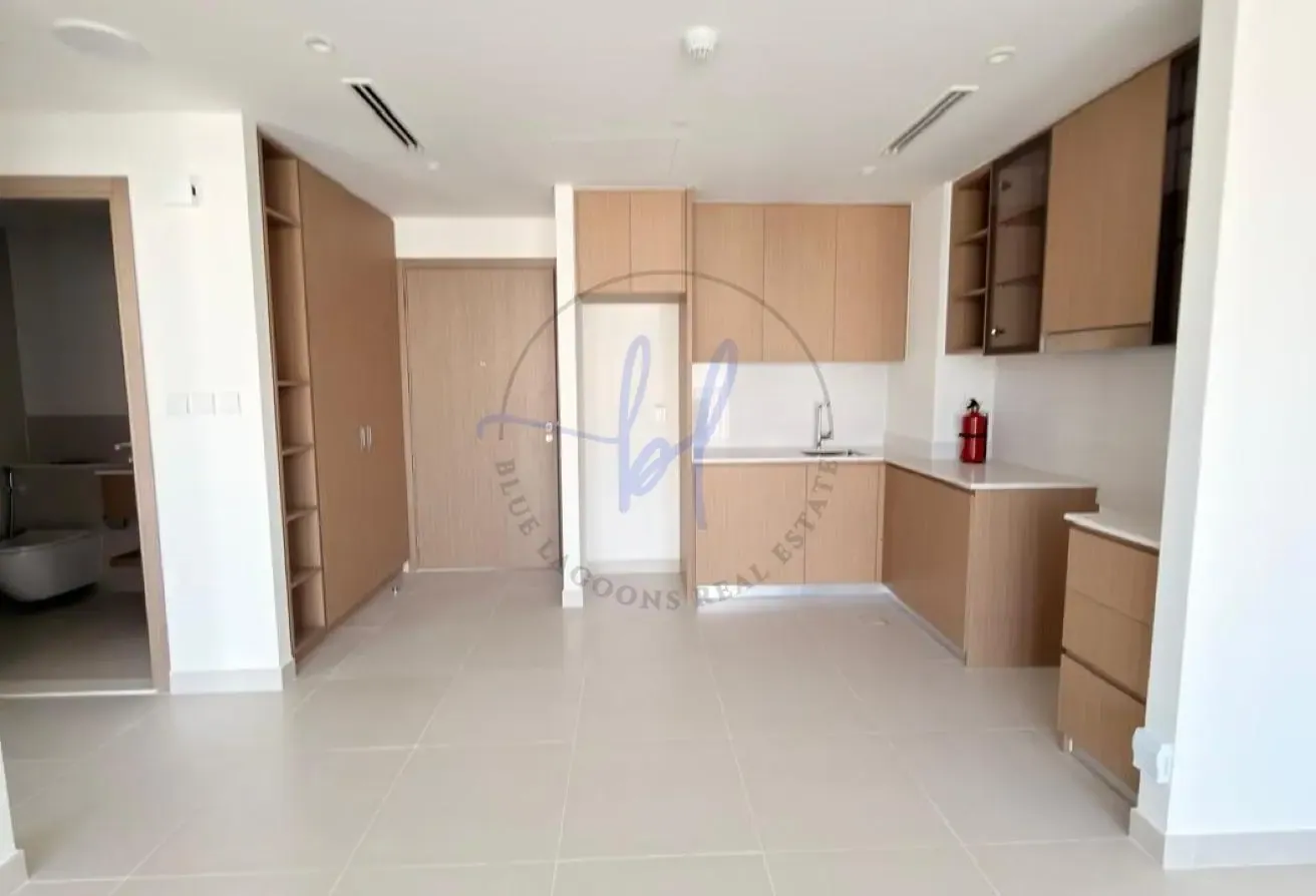 Spacious and Modern Vibe| Brand New| Ready Move In