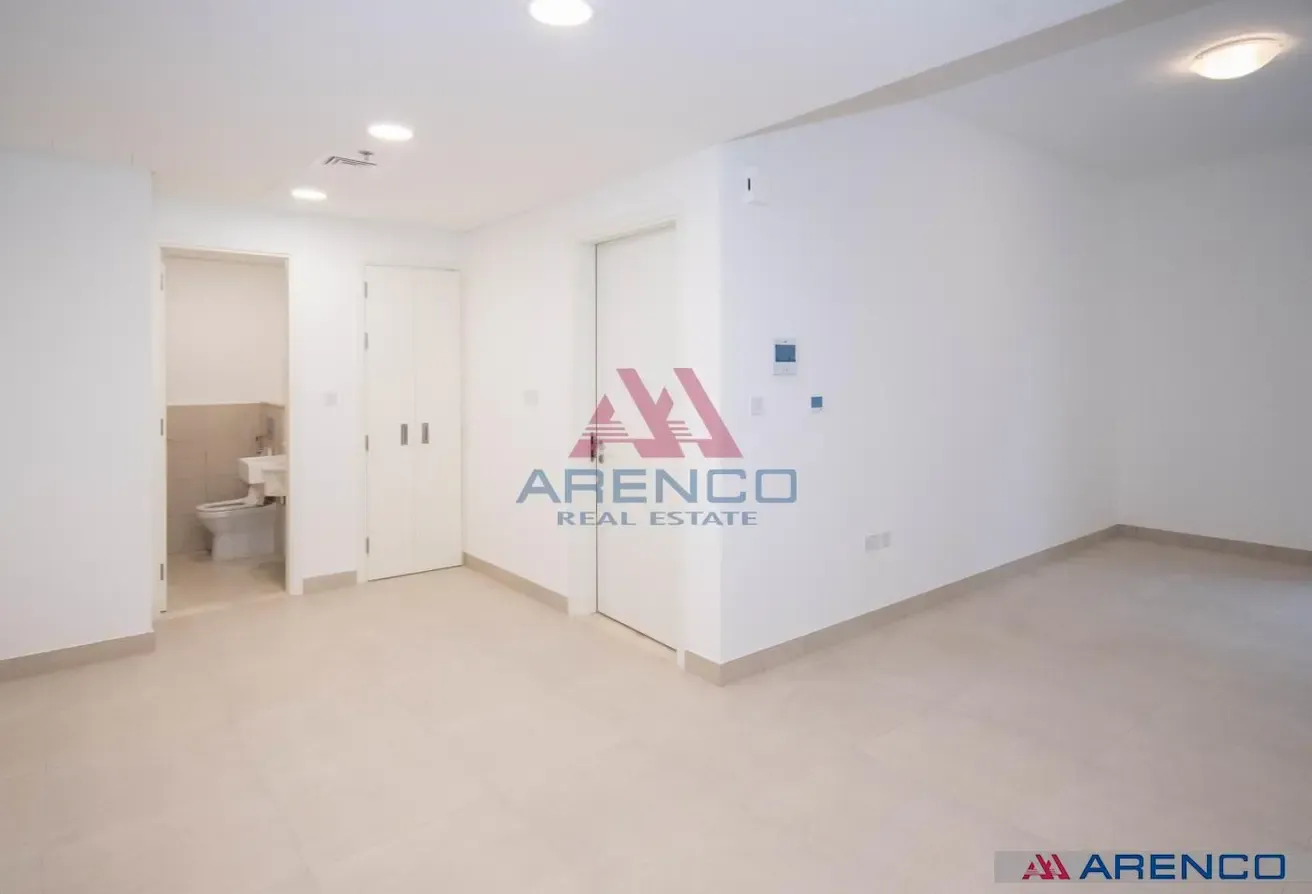 1BR Apartment | No Commission | Parking