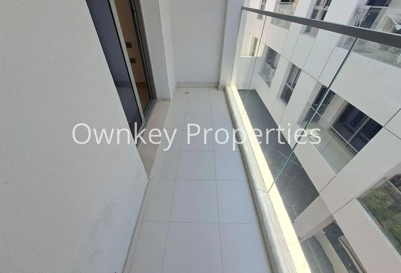 Specious/1 Bedroom Hall/With Balcony/Close Metro