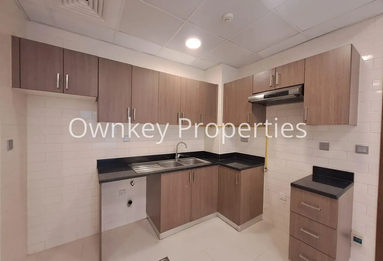 Specious/1 Bedroom Hall/With Balcony/Close Metro