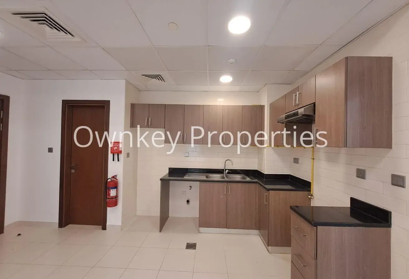 Specious/1 Bedroom Hall/With Balcony/Close Metro