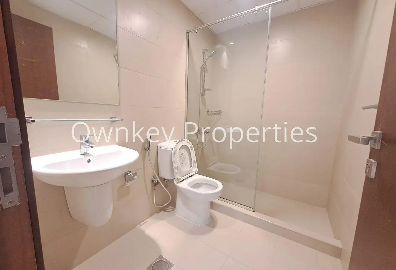 Specious/1 Bedroom Hall/With Balcony/Close Metro