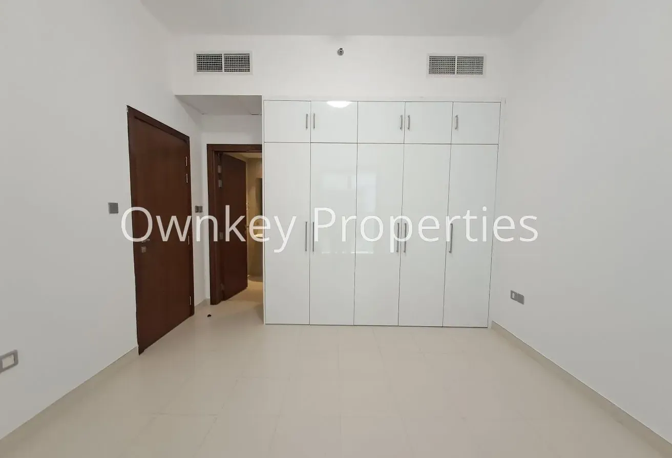 Specious/1 Bedroom Hall/With Balcony/Close Metro