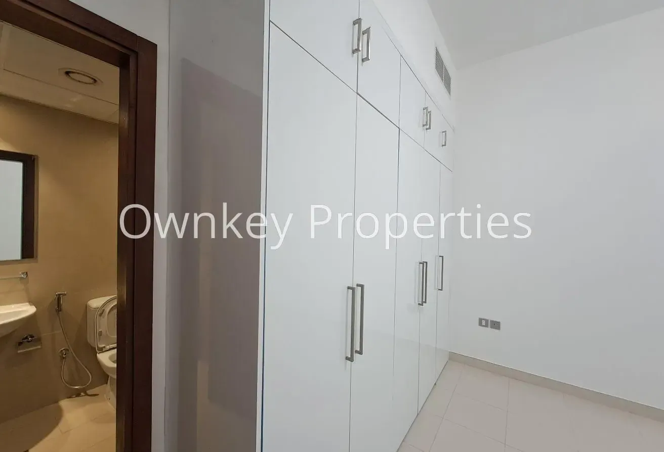 Specious/1 Bedroom Hall/With Balcony/Close Metro