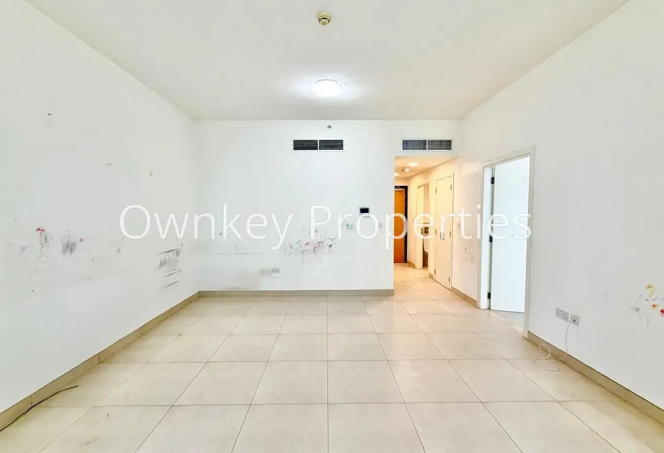 Chiller ac Free | For Family | Close to Burjman