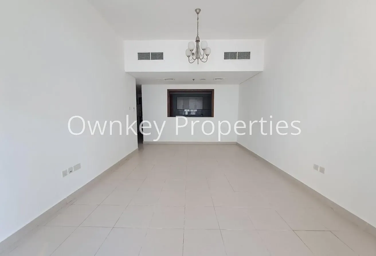 2 Bedroom Hall/With Balcony Close To Burjman