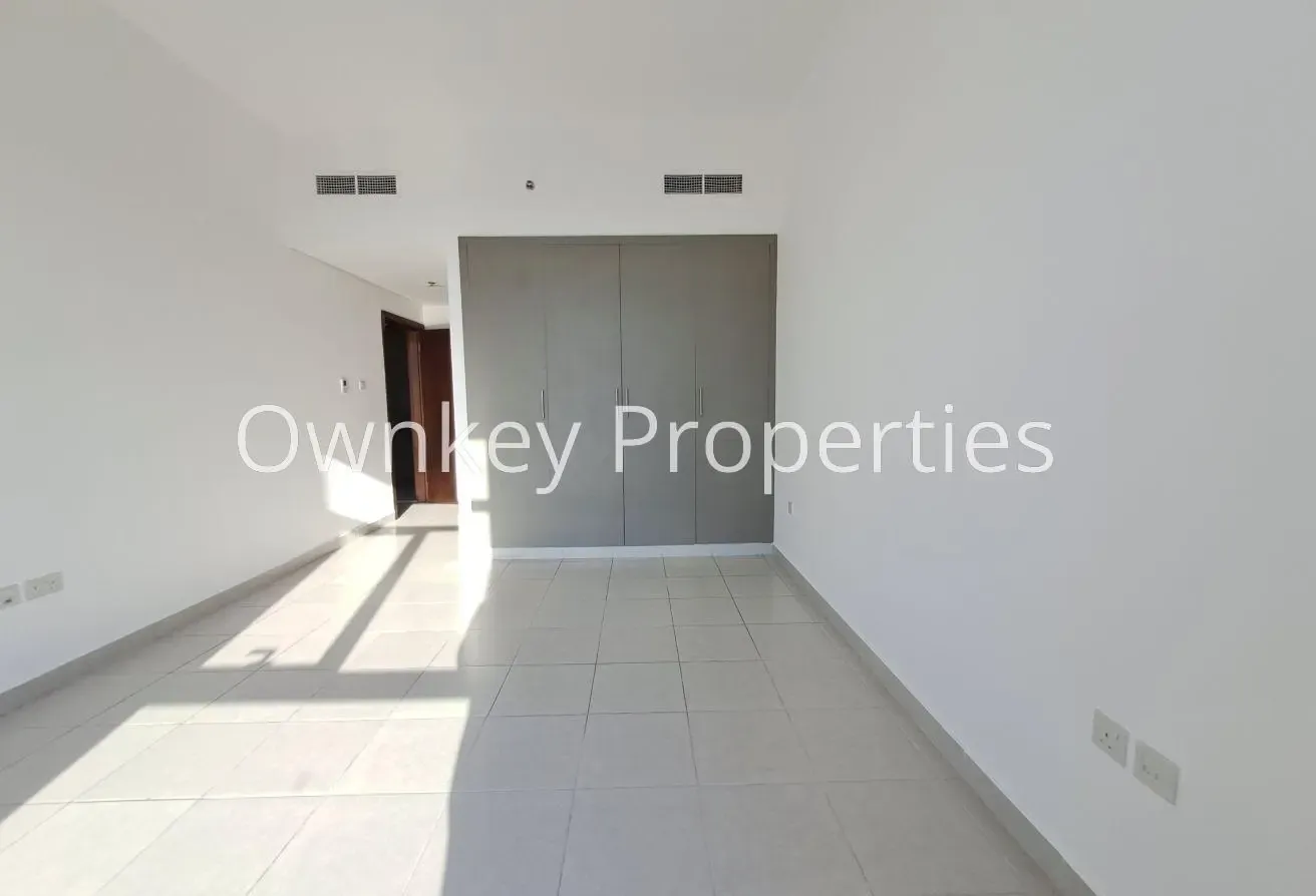 Specious/2BHK With Balcony/Close To Burjman