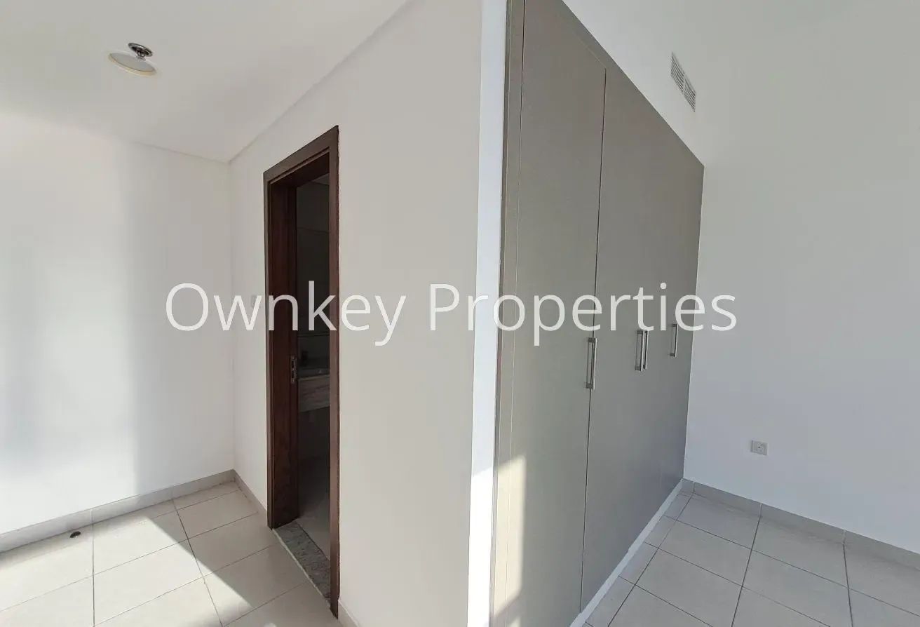 Specious/2BHK With Balcony/Close To Burjman