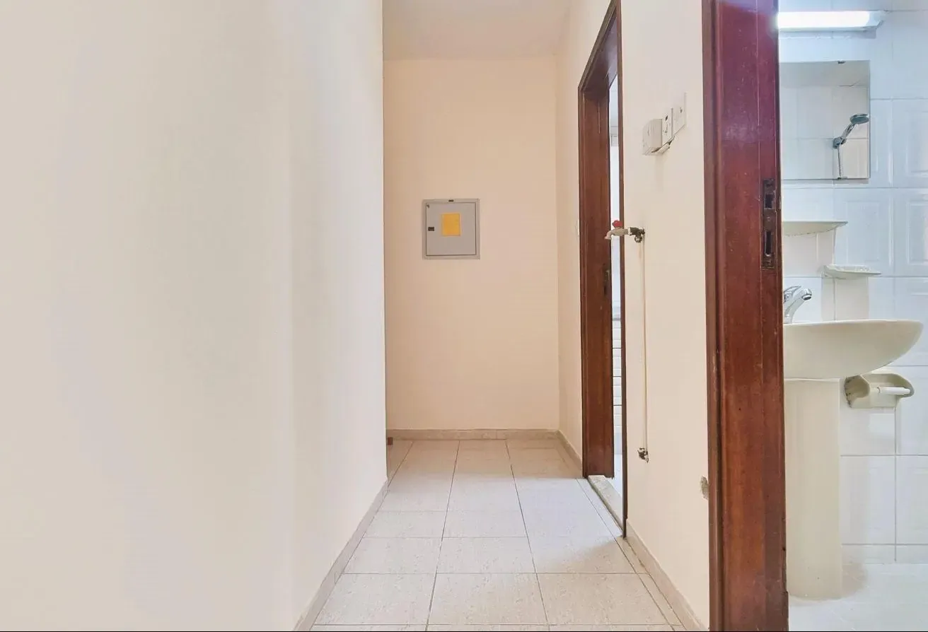 Studio + Parking-Al Hamriya Burjuman
