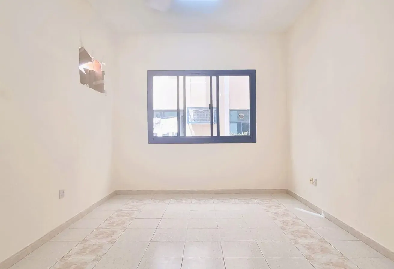 Studio + Parking-Al Hamriya Burjuman