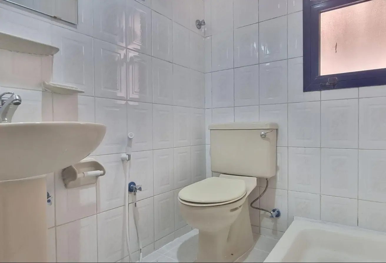 Studio + Parking-Al Hamriya Burjuman