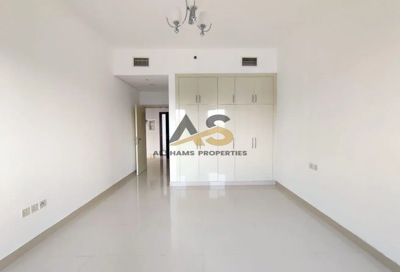 Minutes to Metro | Chiller Free 1 BHk | Balcony