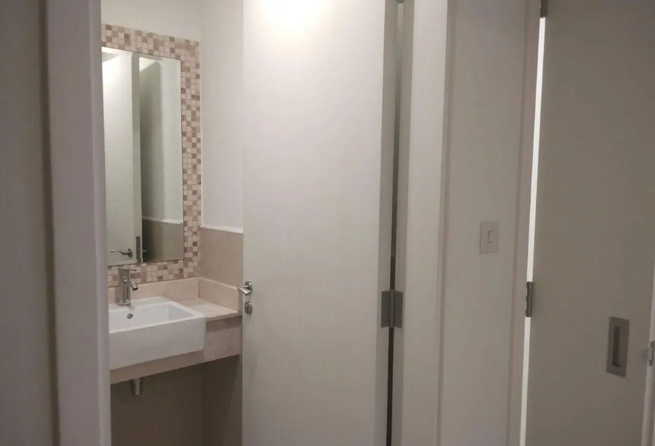 Spacious 1 Bedroom Apartment for Rent in Burjuman