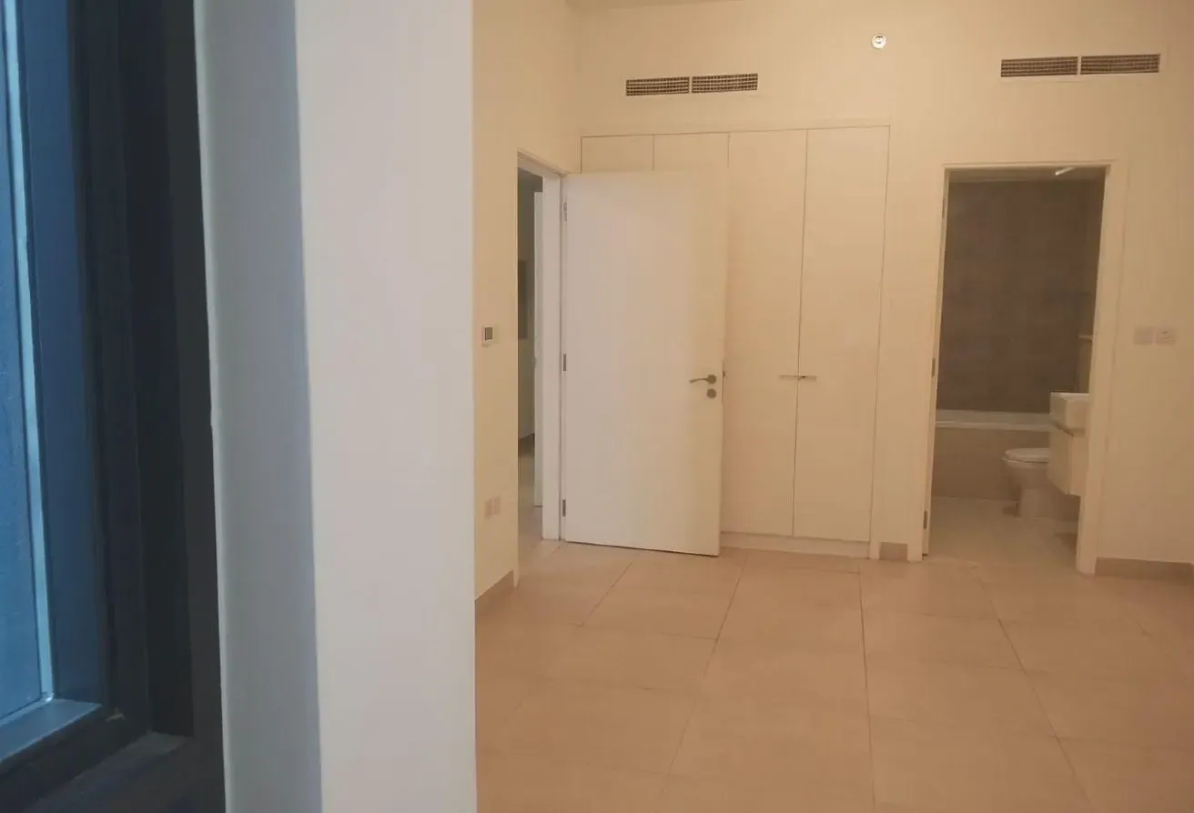 Spacious 1 Bedroom Apartment for Rent in Burjuman