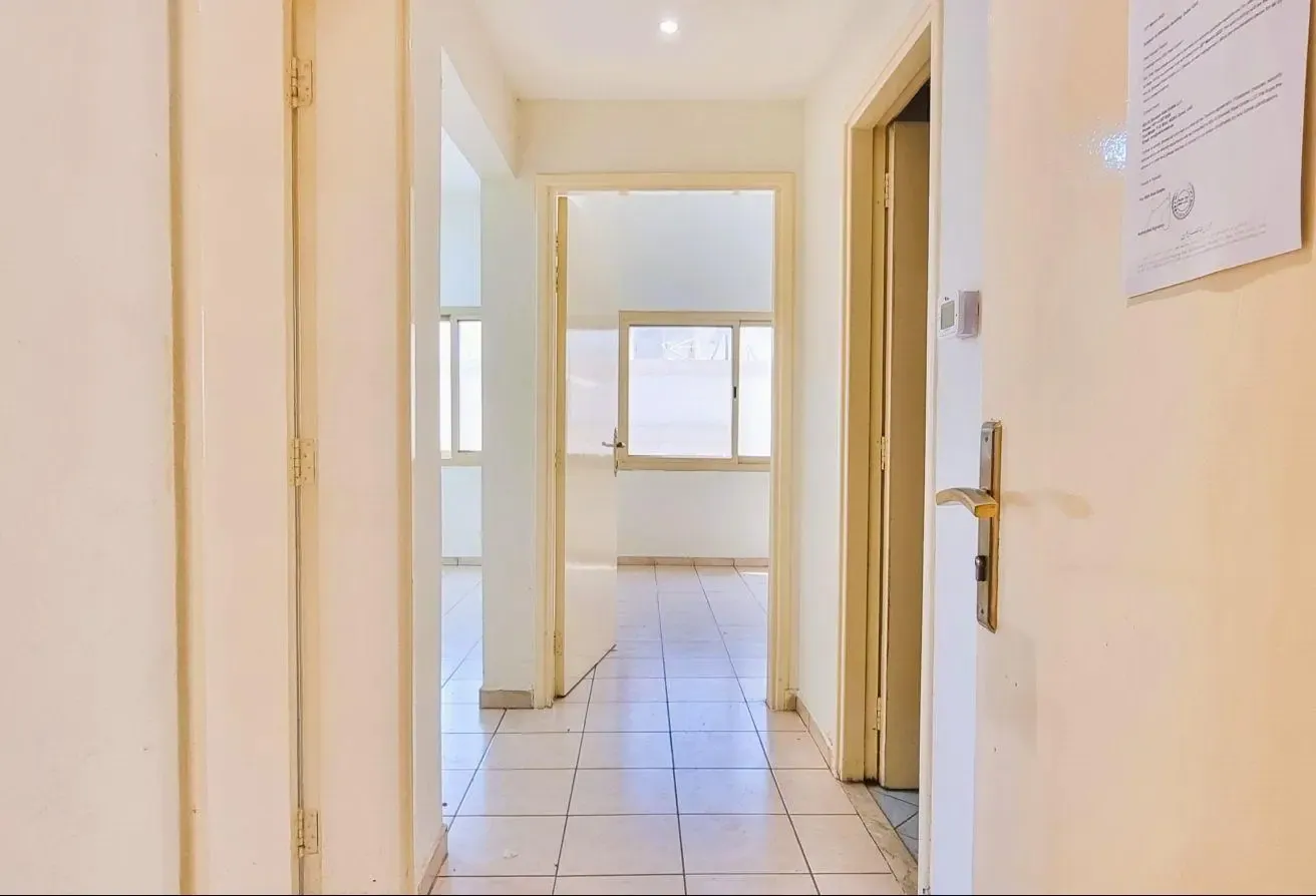CENTRAL AC 1BHK-NEAR METRO-SHARAF DG