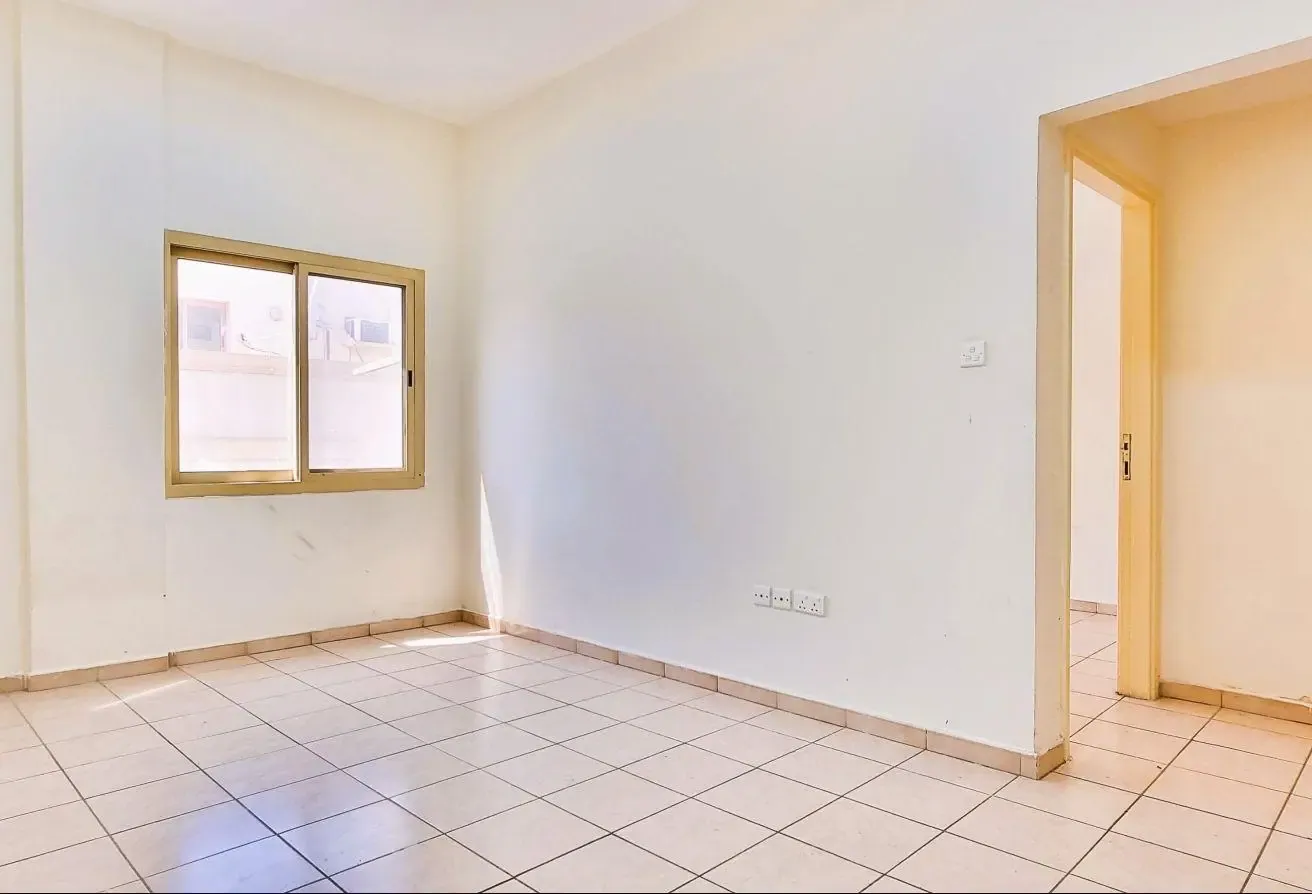 CENTRAL AC 1BHK-NEAR METRO-SHARAF DG