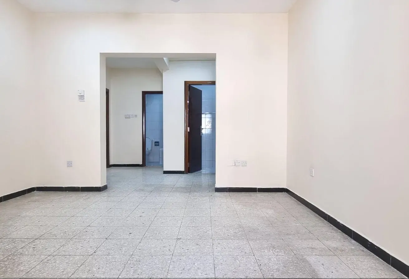 **2 Mins From Metro** 1 Bhk +Balcony- Sharaf DG