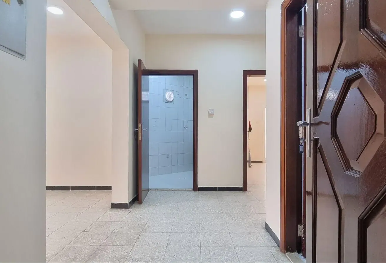 **2 Mins From Metro** 1 Bhk +Balcony- Sharaf DG