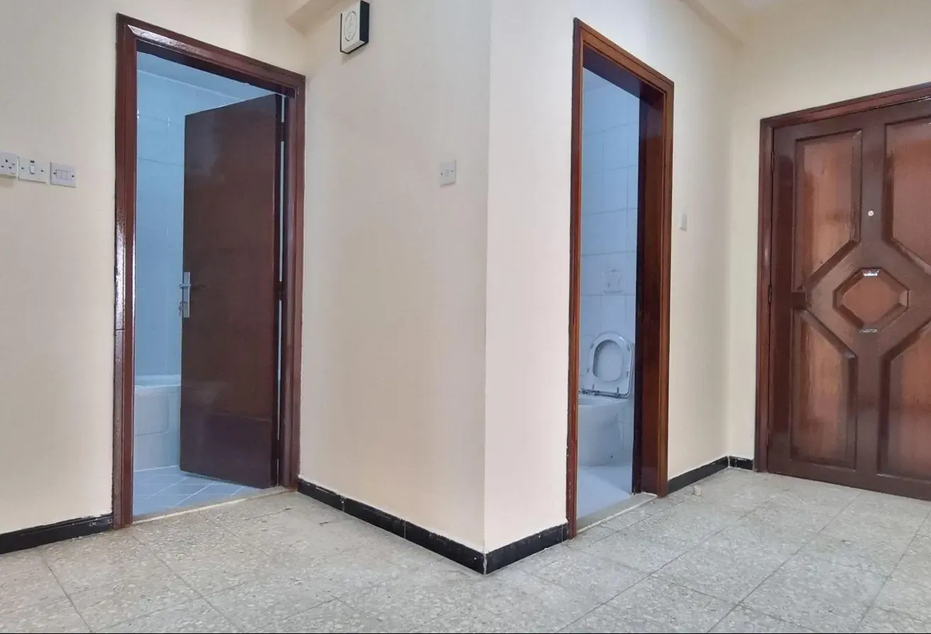 **2 Mins From Metro** 1 Bhk +Balcony- Sharaf DG