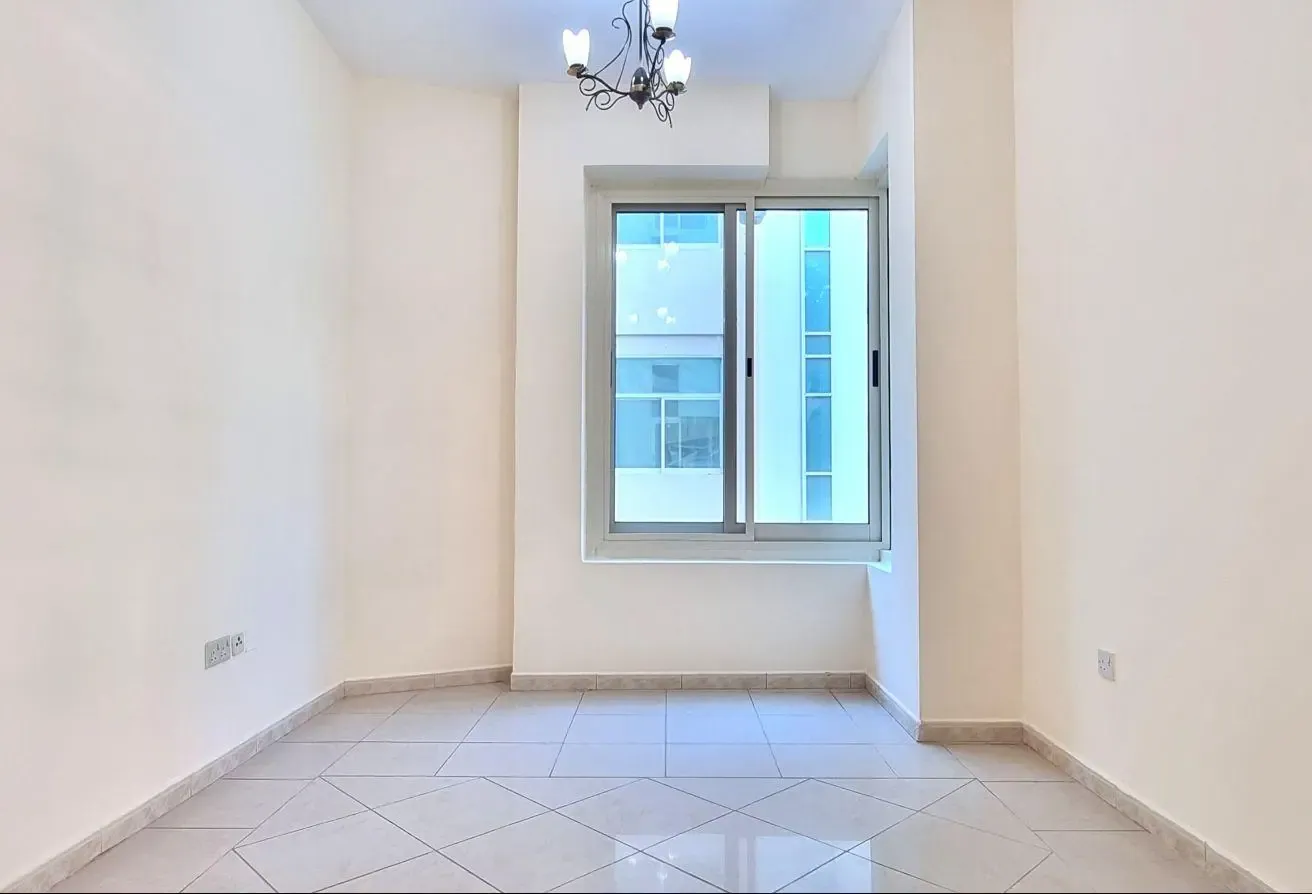 FAMILY 2 BEDROOM-NEAR METRO-SHARAF DG