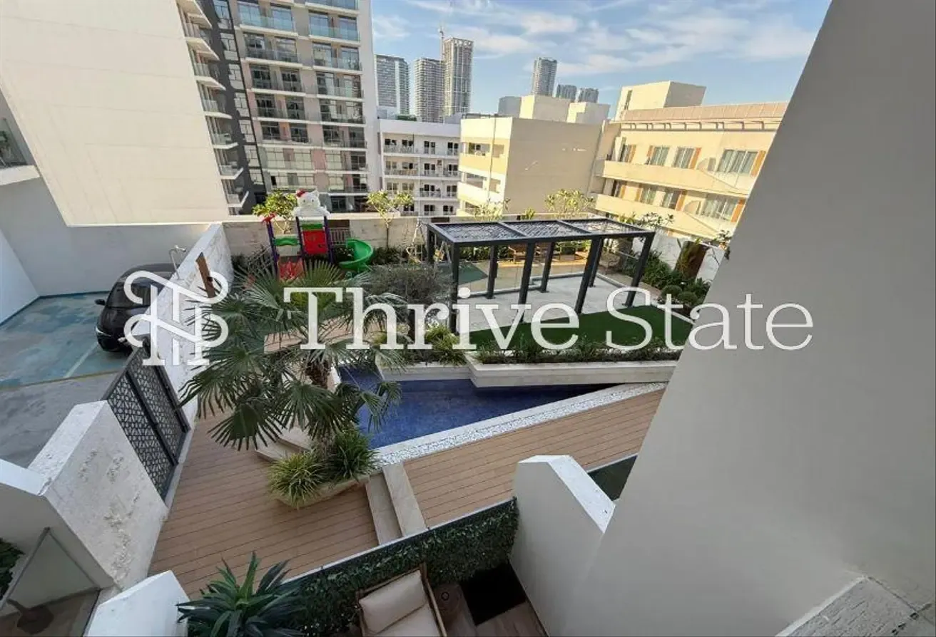 Fully Furnished | Ready to Move | 4 Cheques