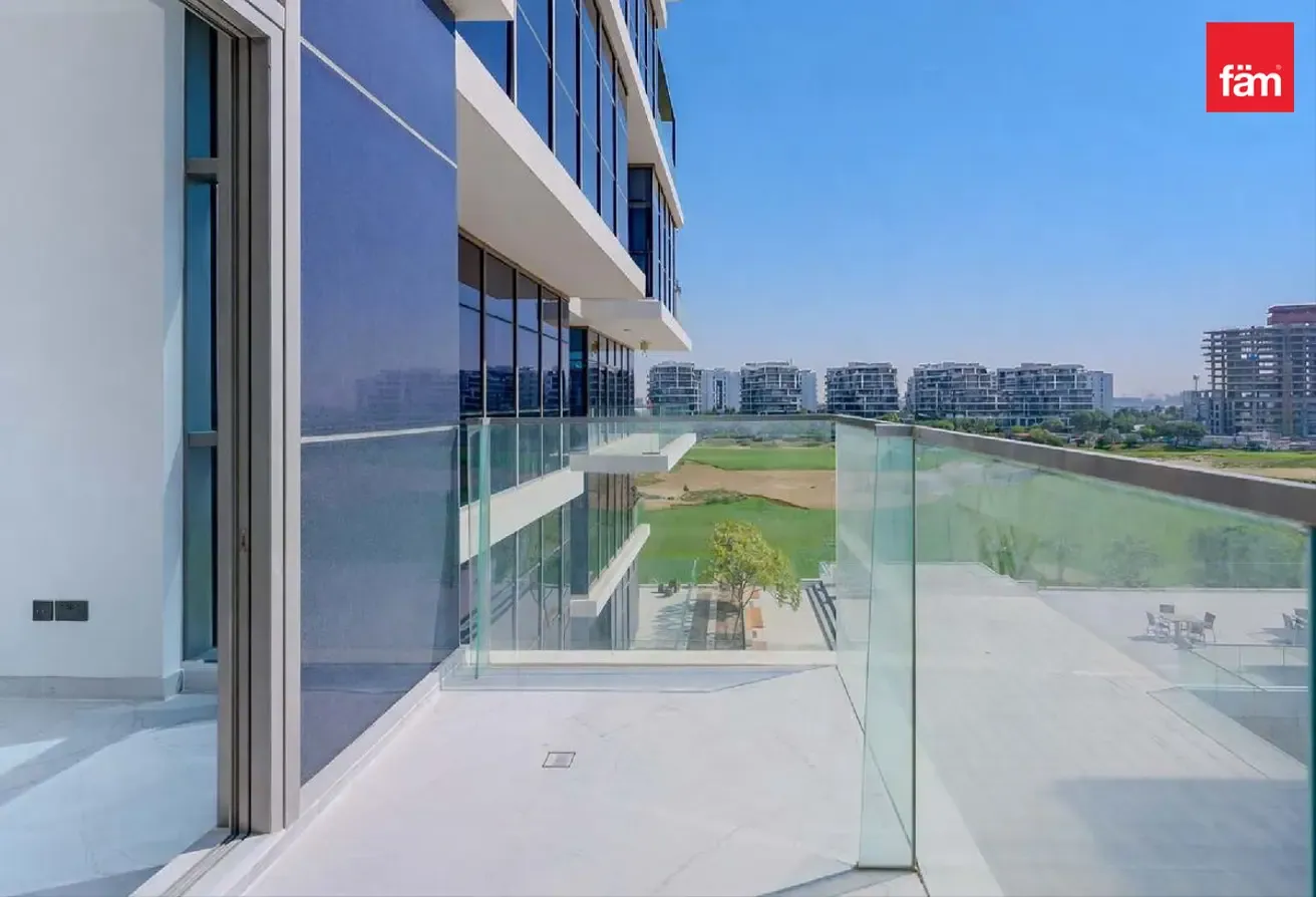 Pool Golf View | Spacious | Modern Bright Layout