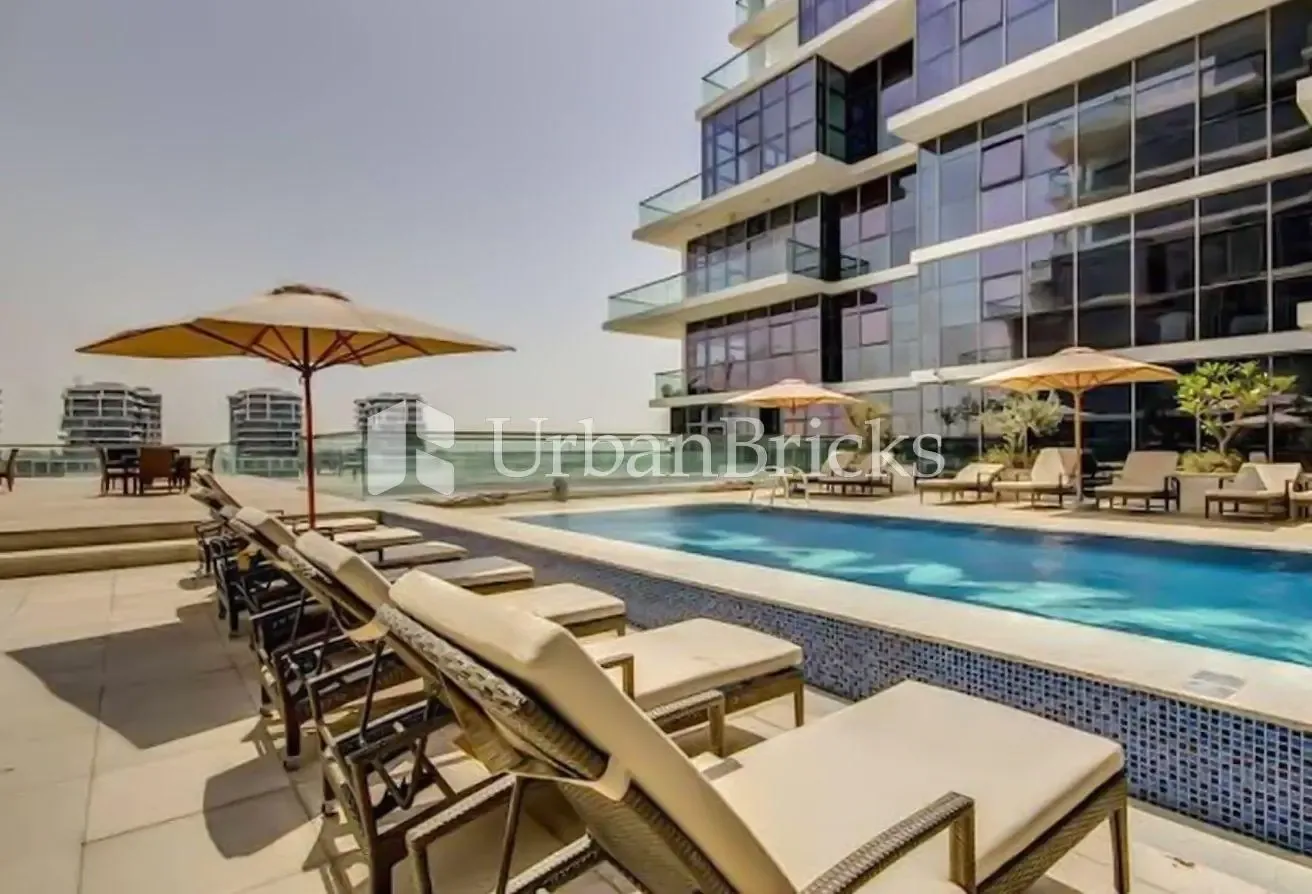 Golf view | Fully Furnished | Multiple Cheques