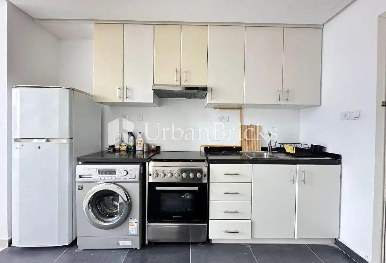 Golf view | Fully Furnished | Multiple Cheques