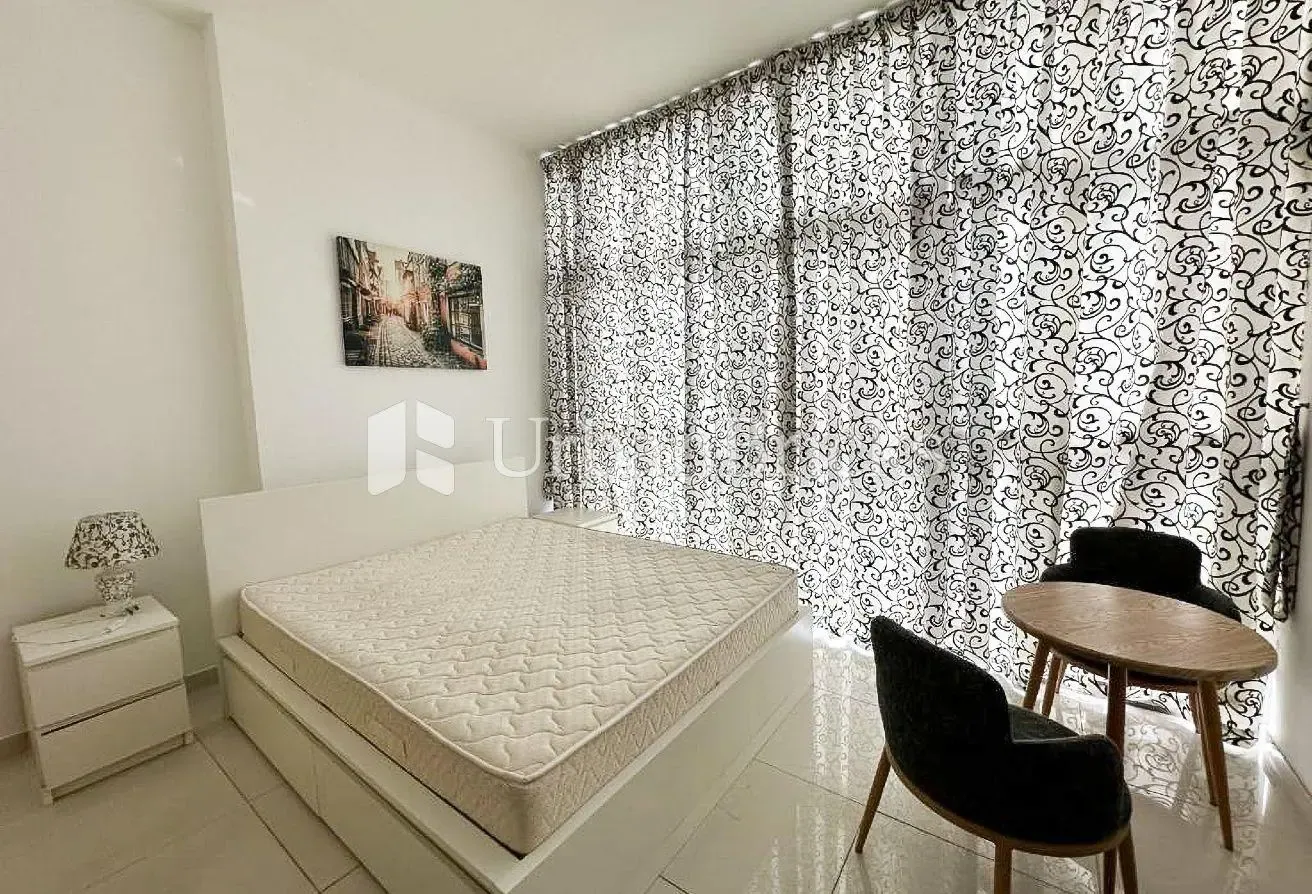 Golf view | Fully Furnished | Multiple Cheques