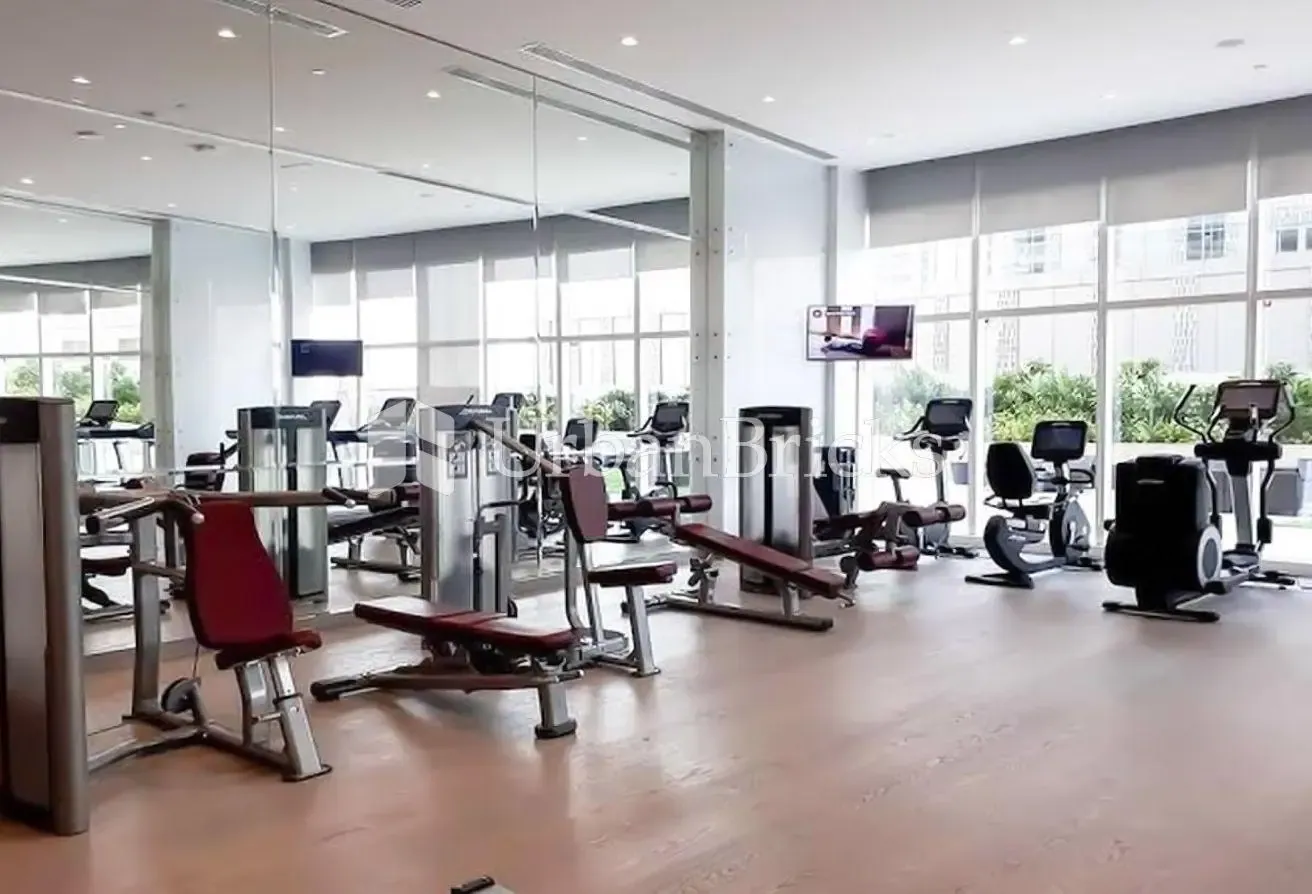 Golf view | Fully Furnished | Multiple Cheques