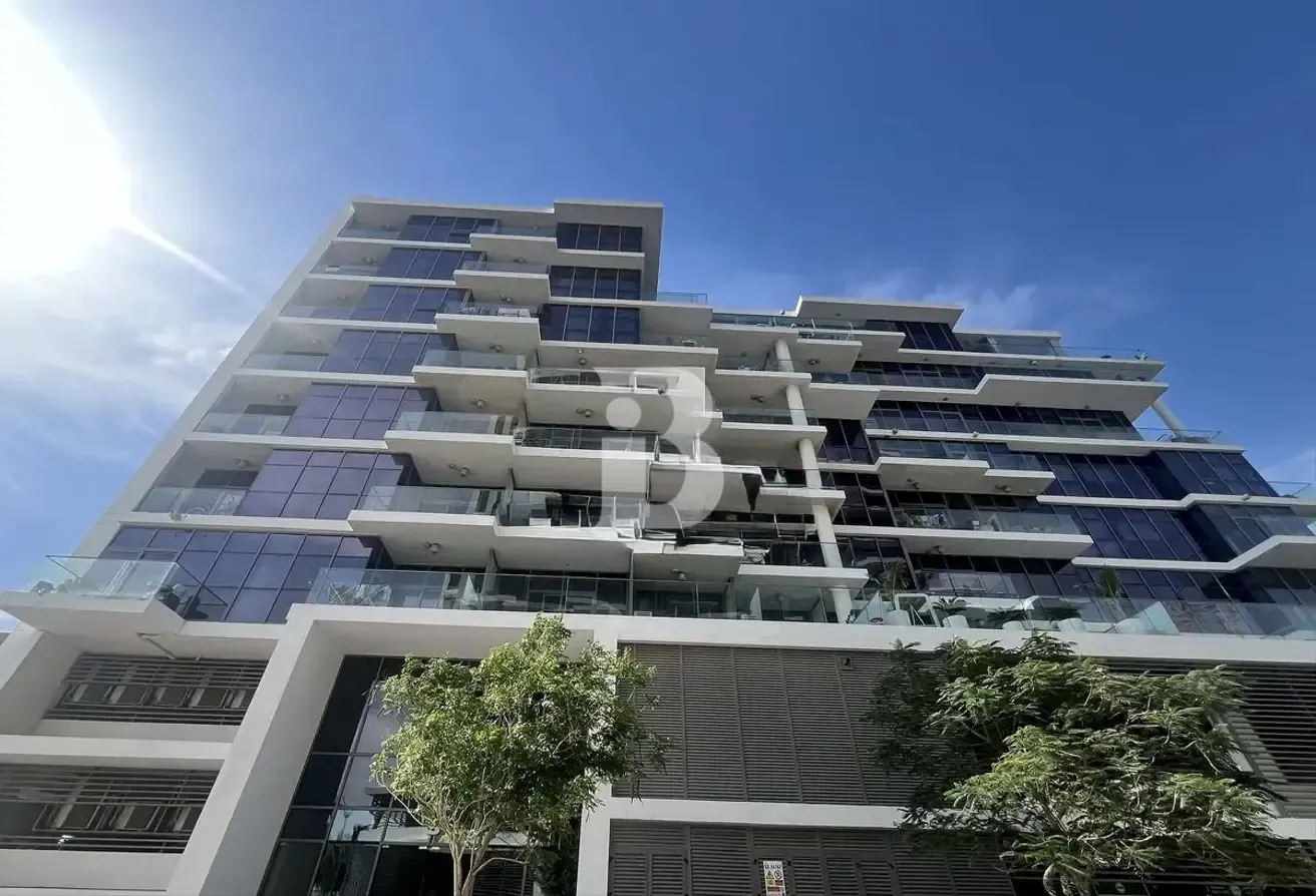 Furnished 2 Bed's + Maids | Golf View | Spacious