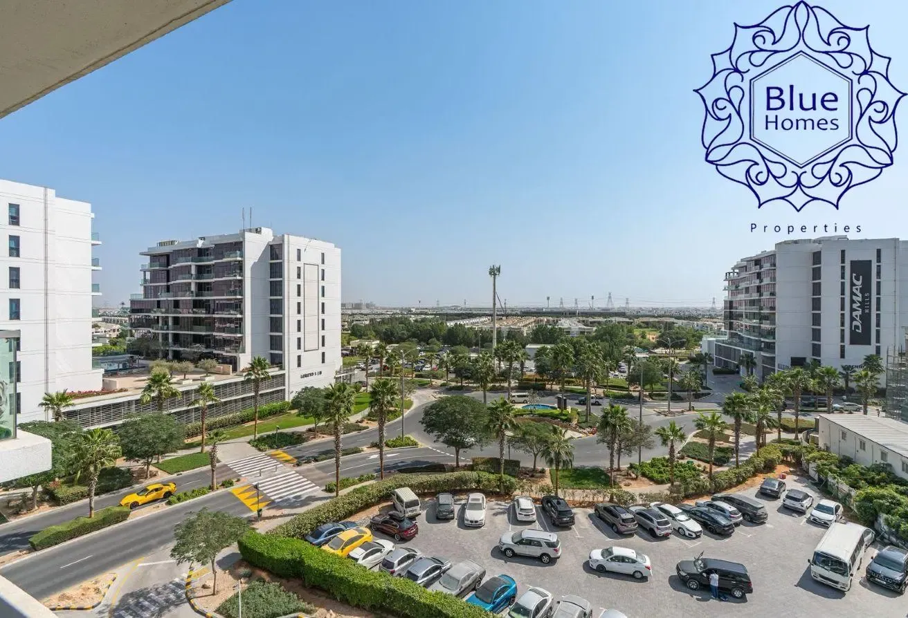 Fully Furnished and Upgraded Studio|Ready to move
