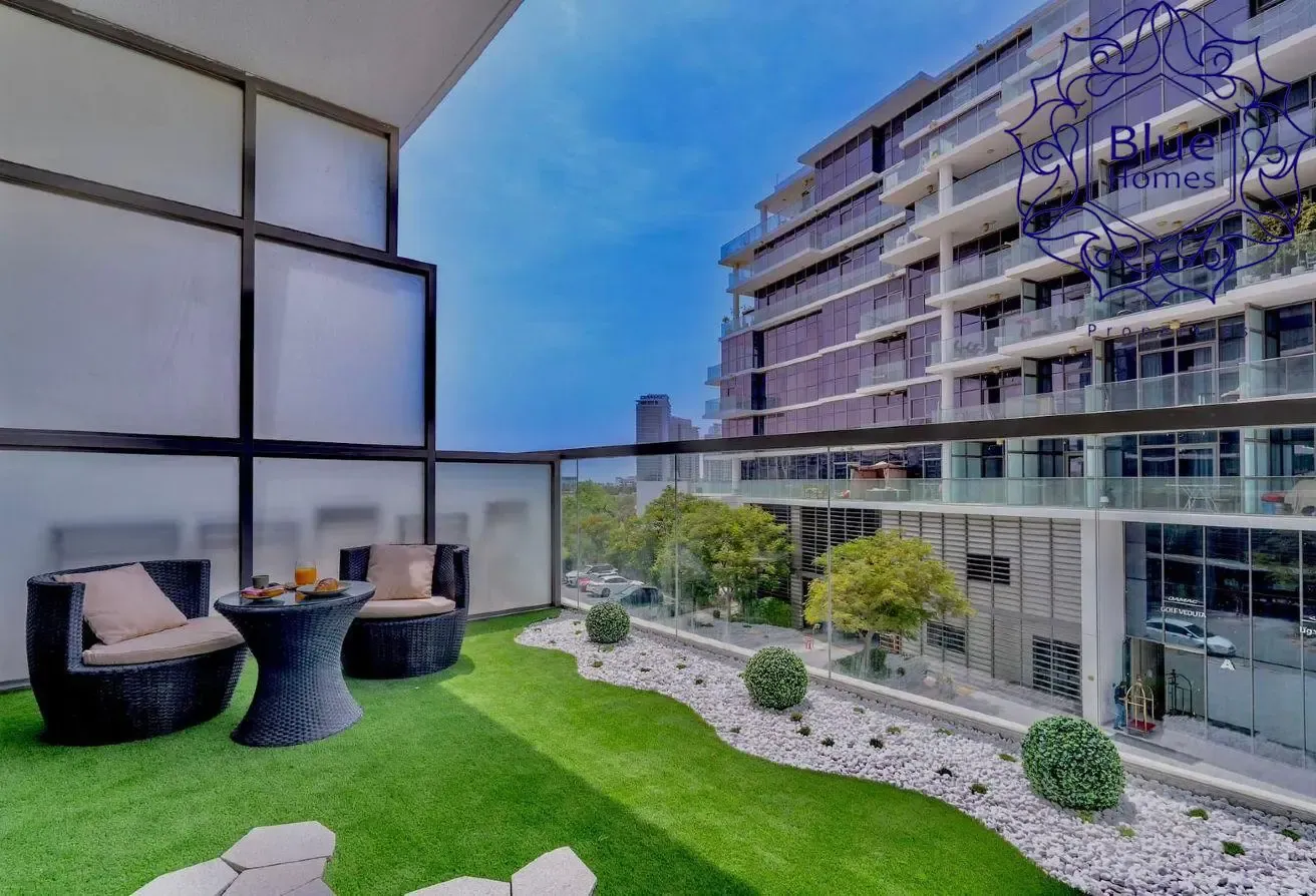 Luxury Furnishing|Upgraded unit|Multiple Payments