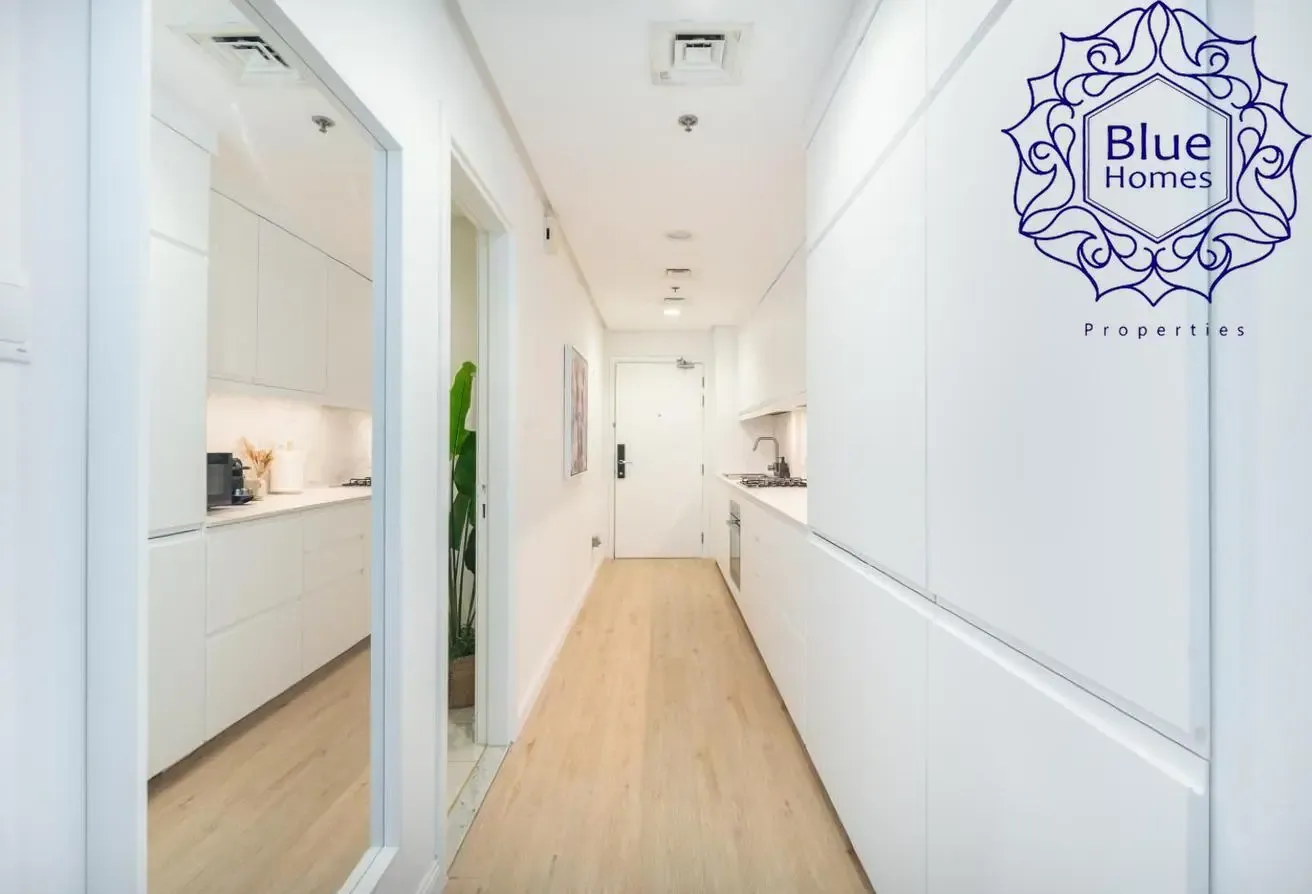 Luxury Furnishing|Upgraded unit|Multiple Payments