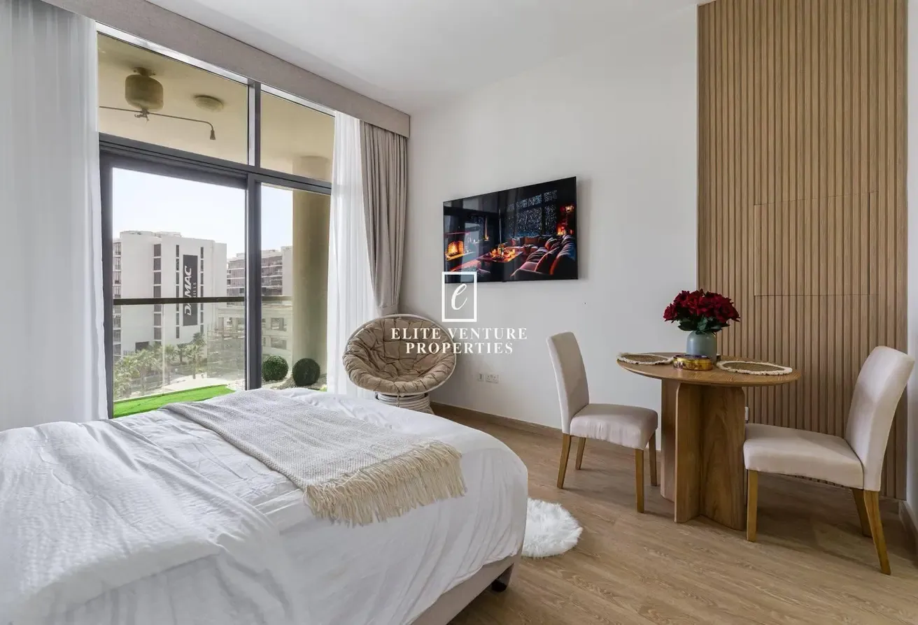 FULLY FURNISHED | HIGH FLOOR | SPACIOUS LAYOUT