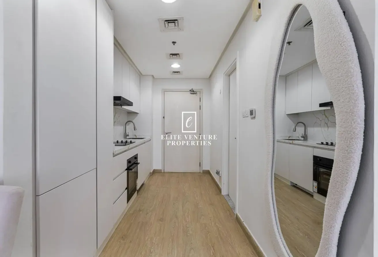 FULLY FURNISHED | HIGH FLOOR | SPACIOUS LAYOUT
