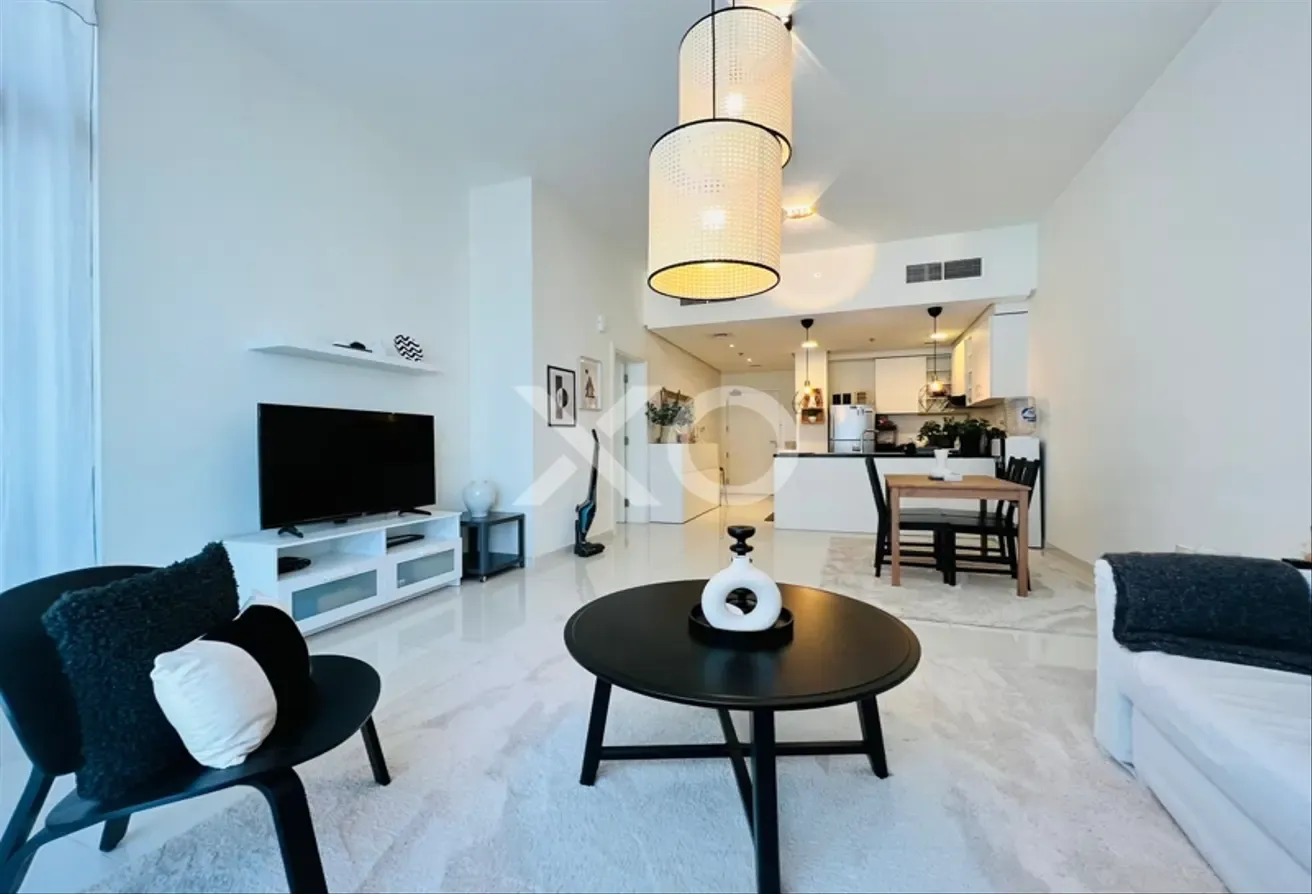 Negotiable | Multiple Cheques | Pool View