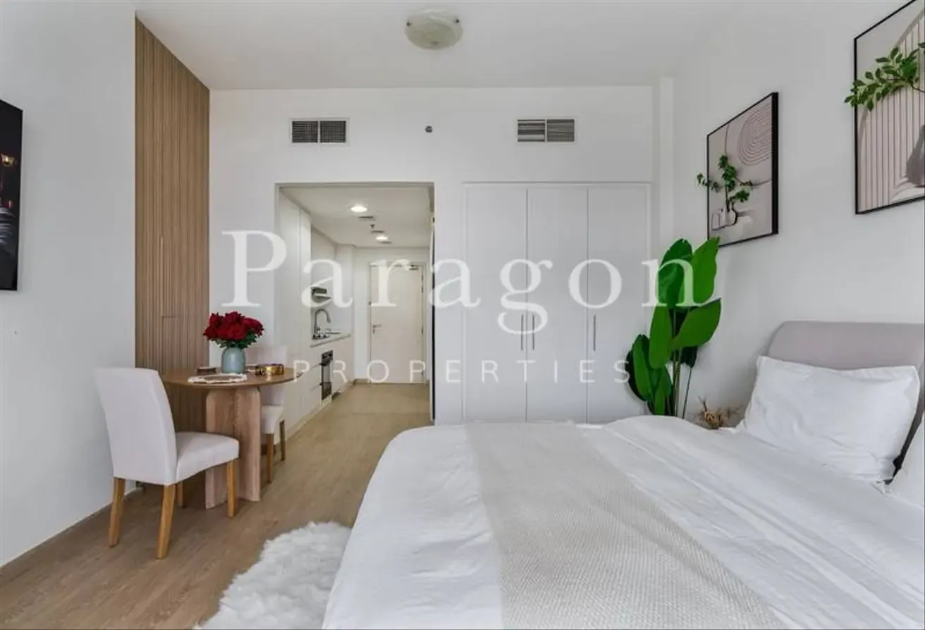 Super Modern|Close To Park|Appliances