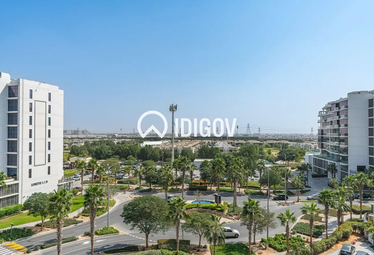 Skyline Serenity | Golf Community | Modern Studio