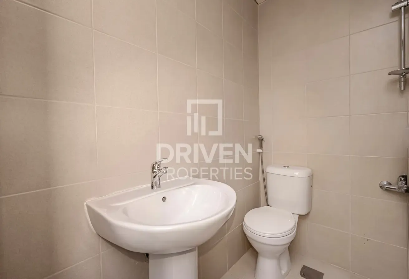 Spacious with Maids Room | Golf Course View