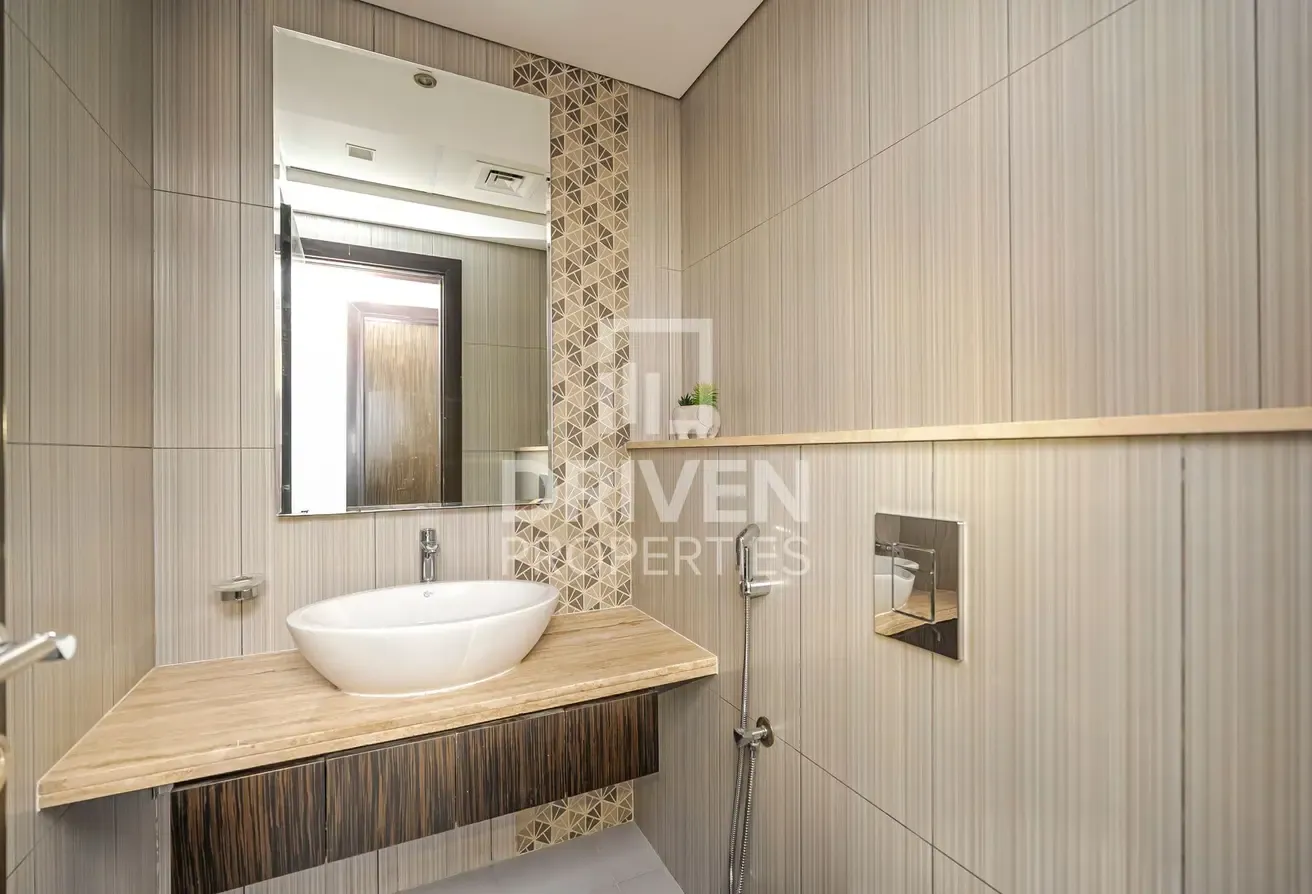 Spacious with Maids Room | Golf Course View