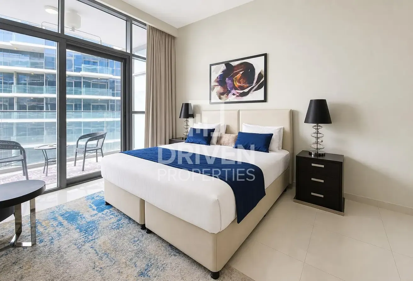 Golf Course View | Big Layout | Fully Furnished